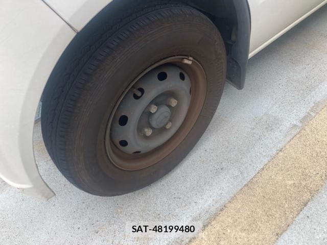 Suzuki EVERY 2013-10 8338074-6