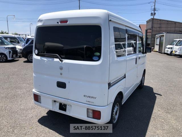 Suzuki EVERY 2019-06 8355697-6