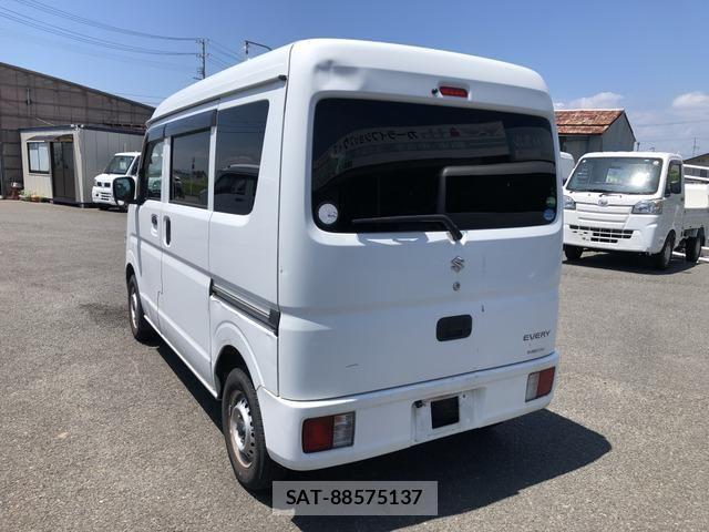 Suzuki EVERY 2019-06 8355697-7