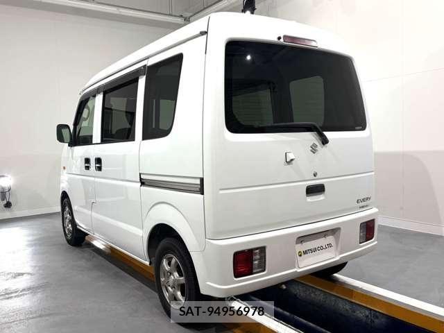 Suzuki EVERY 2014-10 8355699-5