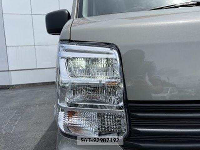 Suzuki EVERY 2026-07 8369093-16