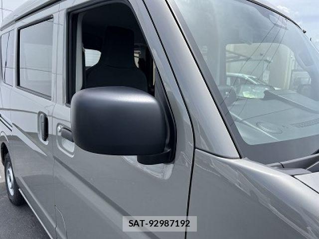 Suzuki EVERY 2026-07 8369093-17