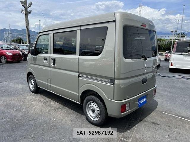Suzuki EVERY 2026-07 8369093-5