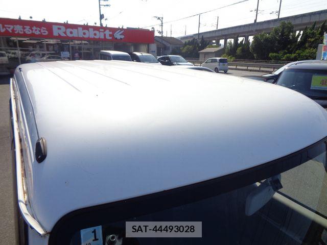 Suzuki EVERY 2014-06 8369097-8