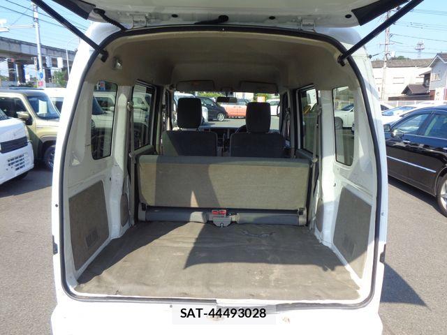 Suzuki EVERY 2014-06 8369097-16