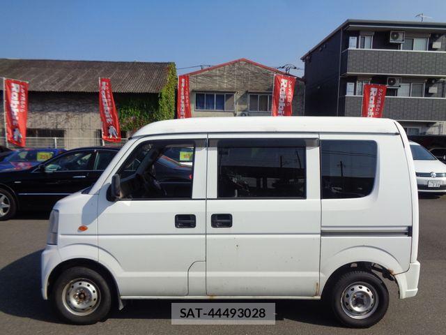 Suzuki EVERY 2014-06 8369097-5