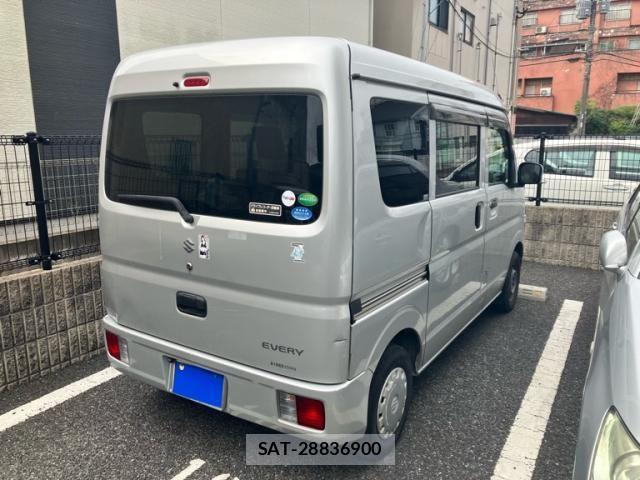 Suzuki EVERY 2020-03 8369094-2