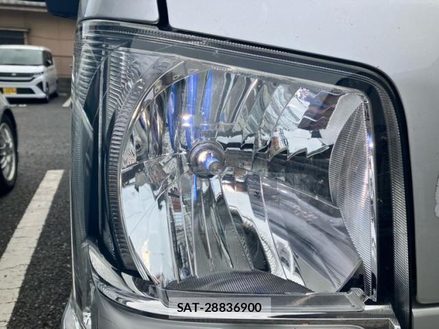 Suzuki EVERY 2020-03 8369094-4