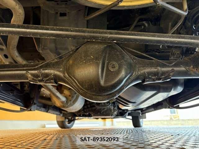 Suzuki EVERY 2019-02 8369092-16