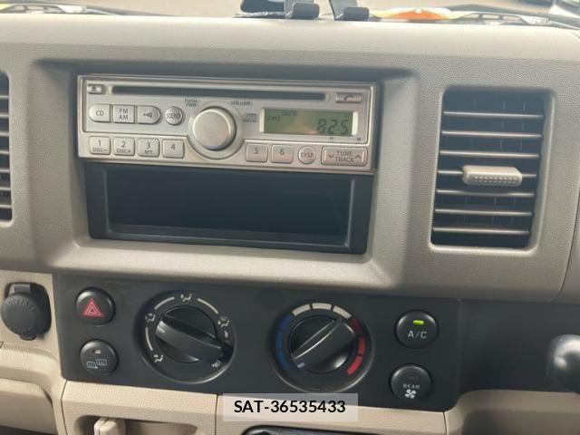 Suzuki EVERY 2007-01 8369095-16