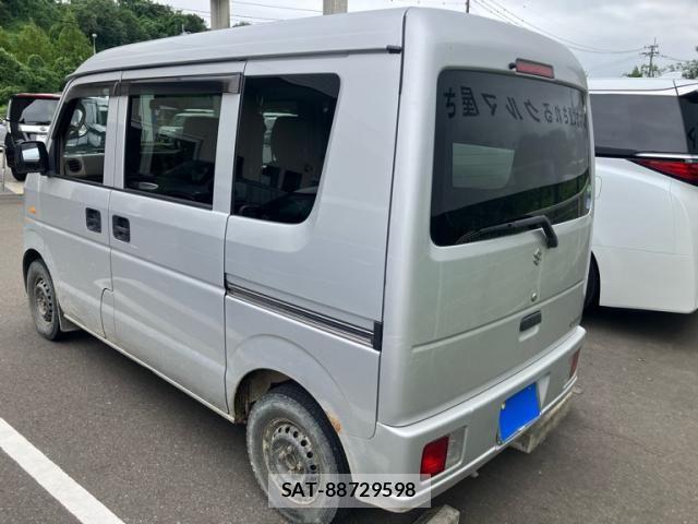 Suzuki EVERY 2014-08 8372257-10