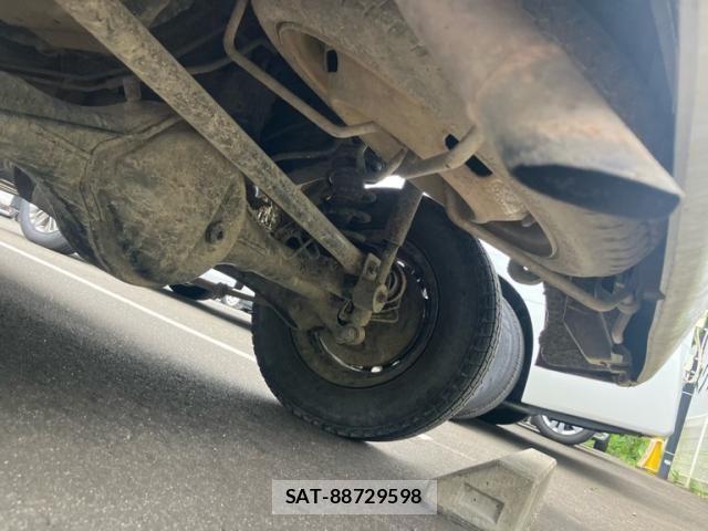 Suzuki EVERY 2014-08 8372257-14