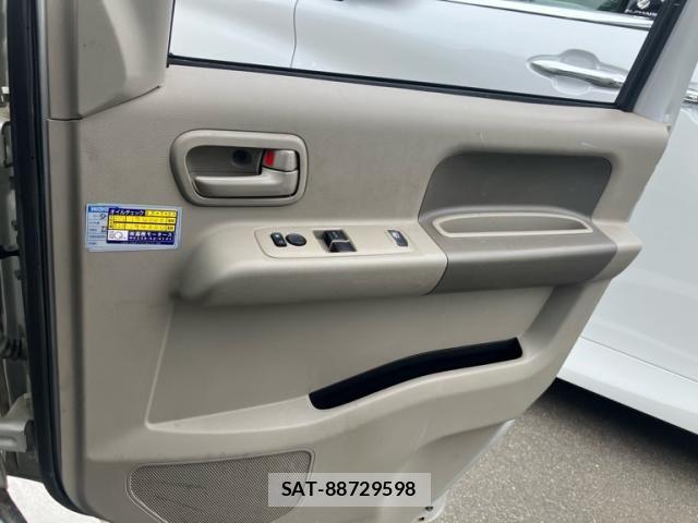 Suzuki EVERY 2014-08 8372257-15