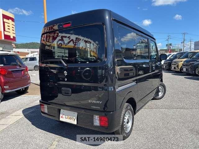 Suzuki EVERY 2025-10 8372254-13
