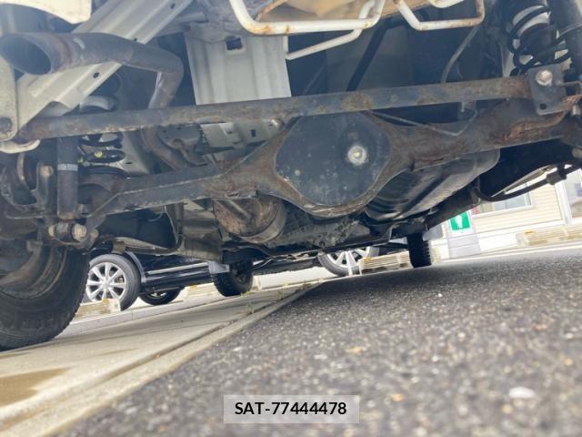Suzuki EVERY 2019-06 8372258-13
