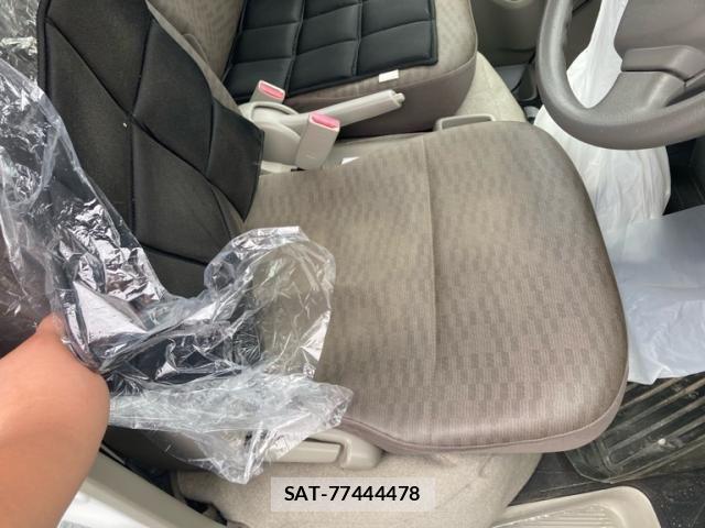 Suzuki EVERY 2019-06 8372258-18