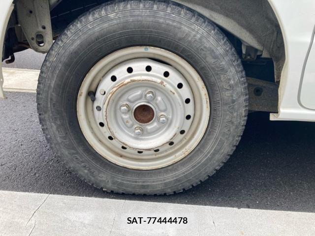 Suzuki EVERY 2019-06 8372258-8