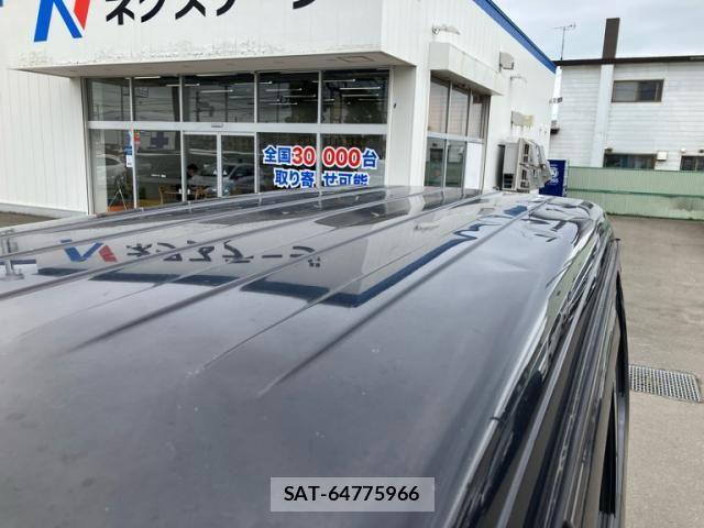 Suzuki EVERY 2013-07 8372256-6