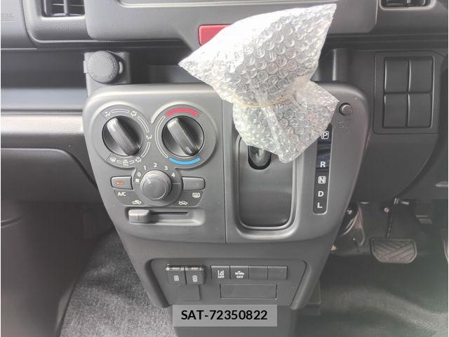 Suzuki EVERY 2026-07 8372253-13