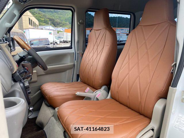 Suzuki EVERY 2017-10 8527608-12