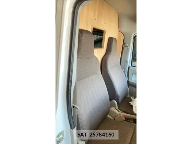 Suzuki EVERY 2017-06 8527609-11
