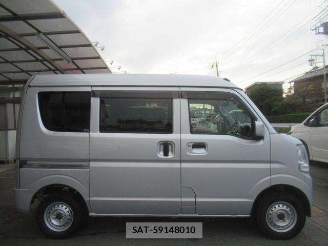 Suzuki EVERY 2020-02 8527614-4