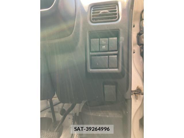 Suzuki EVERY 2004-08 8563703-17