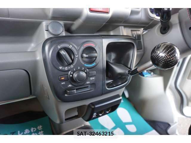 Suzuki EVERY 2019-07 8563701-4
