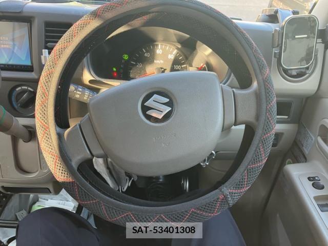 Suzuki EVERY 2014-11 8629176-11
