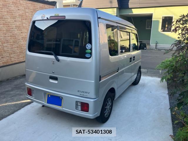 Suzuki EVERY 2014-11 8629176-1