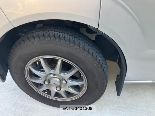 Suzuki EVERY 2014-11 8629176-5