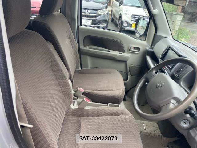 Suzuki EVERY 2018-03 8661850-12