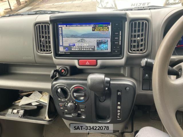 Suzuki EVERY 2018-03 8661850-18