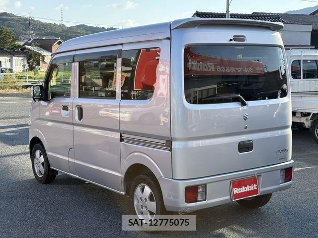 Suzuki EVERY 2019-01 8661849-9