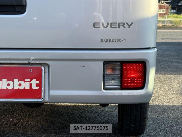 Suzuki EVERY 2019-01 8661849-11