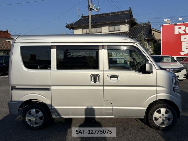 Suzuki EVERY 2019-01 8661849-6