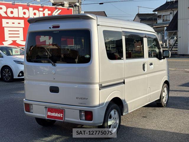 Suzuki EVERY 2019-01 8661849-8
