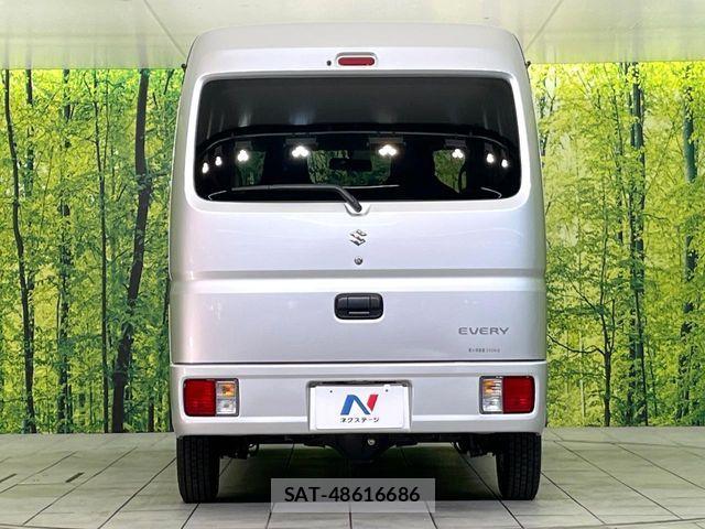 Suzuki EVERY 2022-10 8661847-13