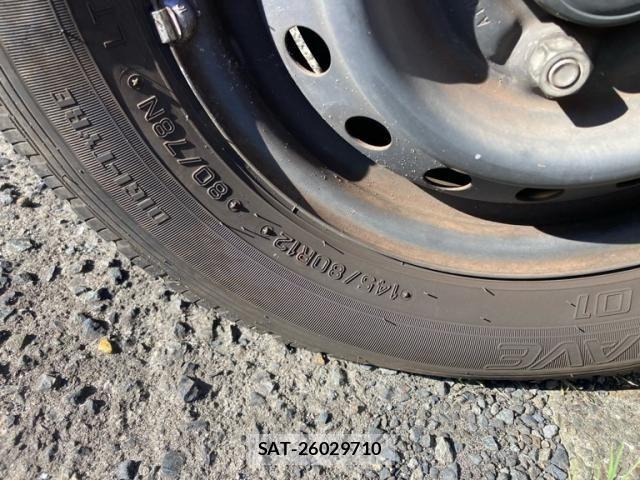 Suzuki EVERY 2014-11 8666992-9