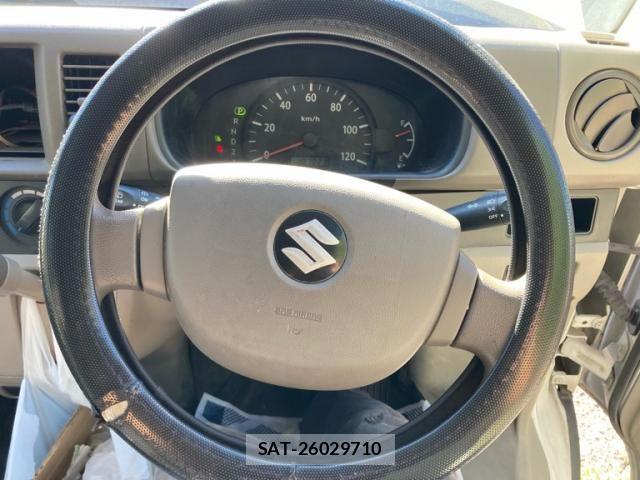 Suzuki EVERY 2014-11 8666992-17