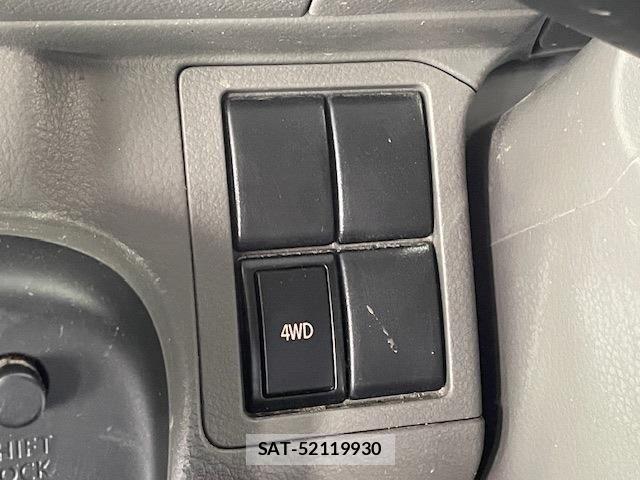 Suzuki EVERY 2022-07 8661848-25