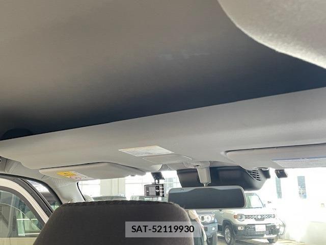Suzuki EVERY 2022-07 8661848-29