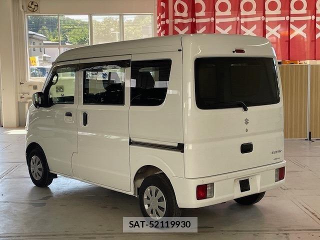 Suzuki EVERY 2022-07 8661848-6