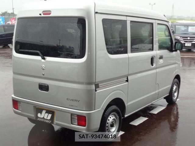 Suzuki EVERY 2025-12 8661846-2
