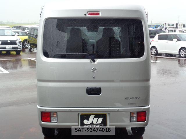 Suzuki EVERY 2025-12 8661846-6