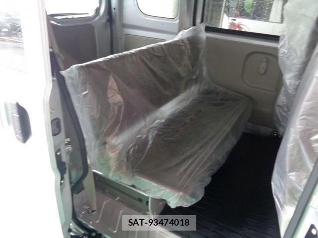 Suzuki EVERY 2025-12 8661846-7