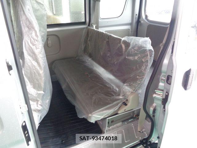 Suzuki EVERY 2025-12 8661846-8