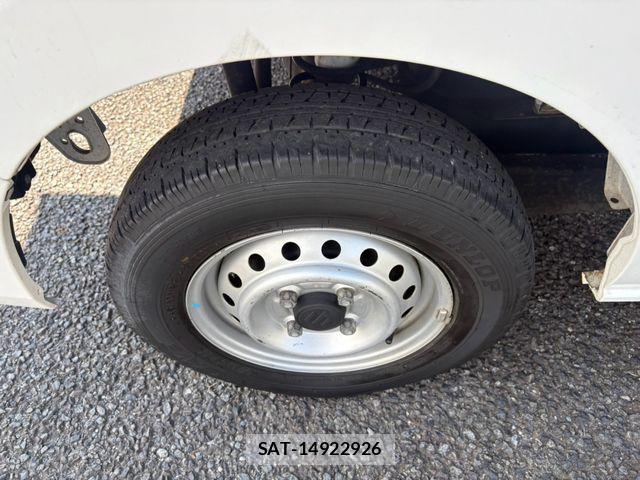 Suzuki EVERY 2015-02 8686701-11
