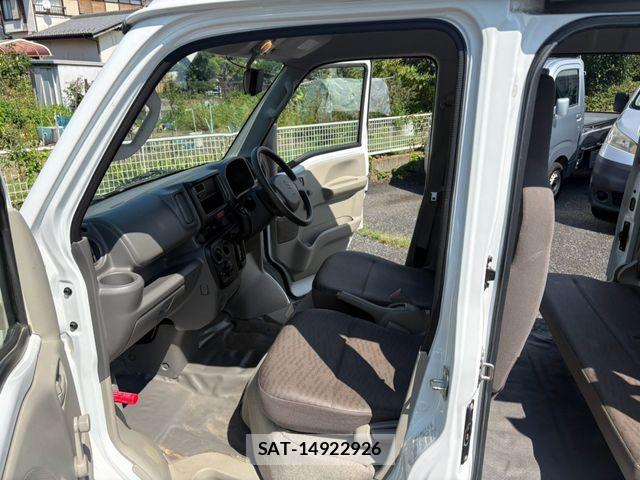 Suzuki EVERY 2015-02 8686701-13