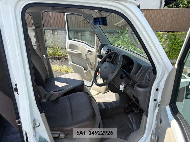 Suzuki EVERY 2015-02 8686701-14